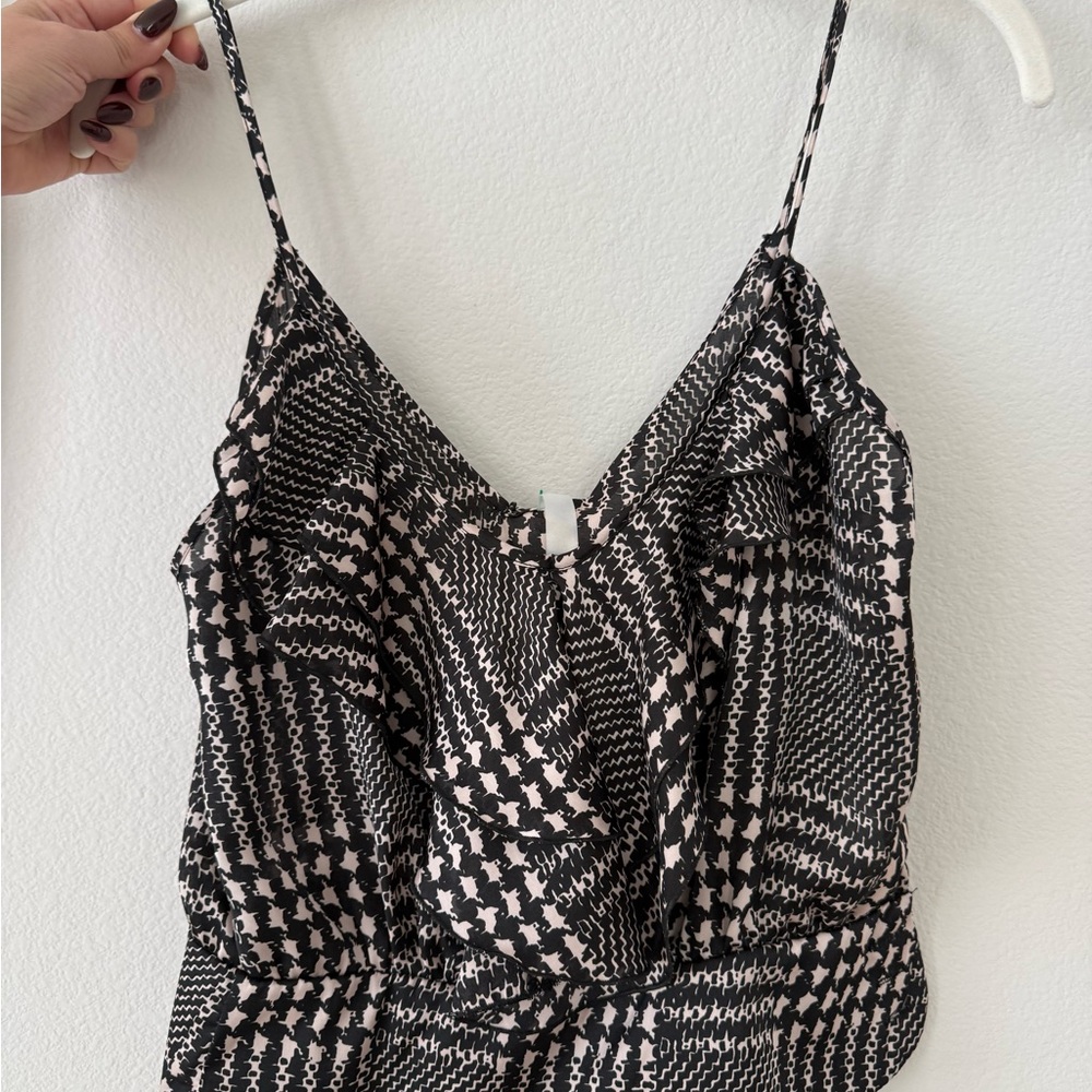 Black and White Patterned Women's Top